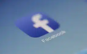 facebook - communication